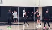重视！杨瀚森赛后加练 比卢普斯路过亲自指导跑位⛹🏽&zwj;♂️